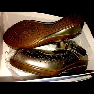 White Mountain Women’s Shoes